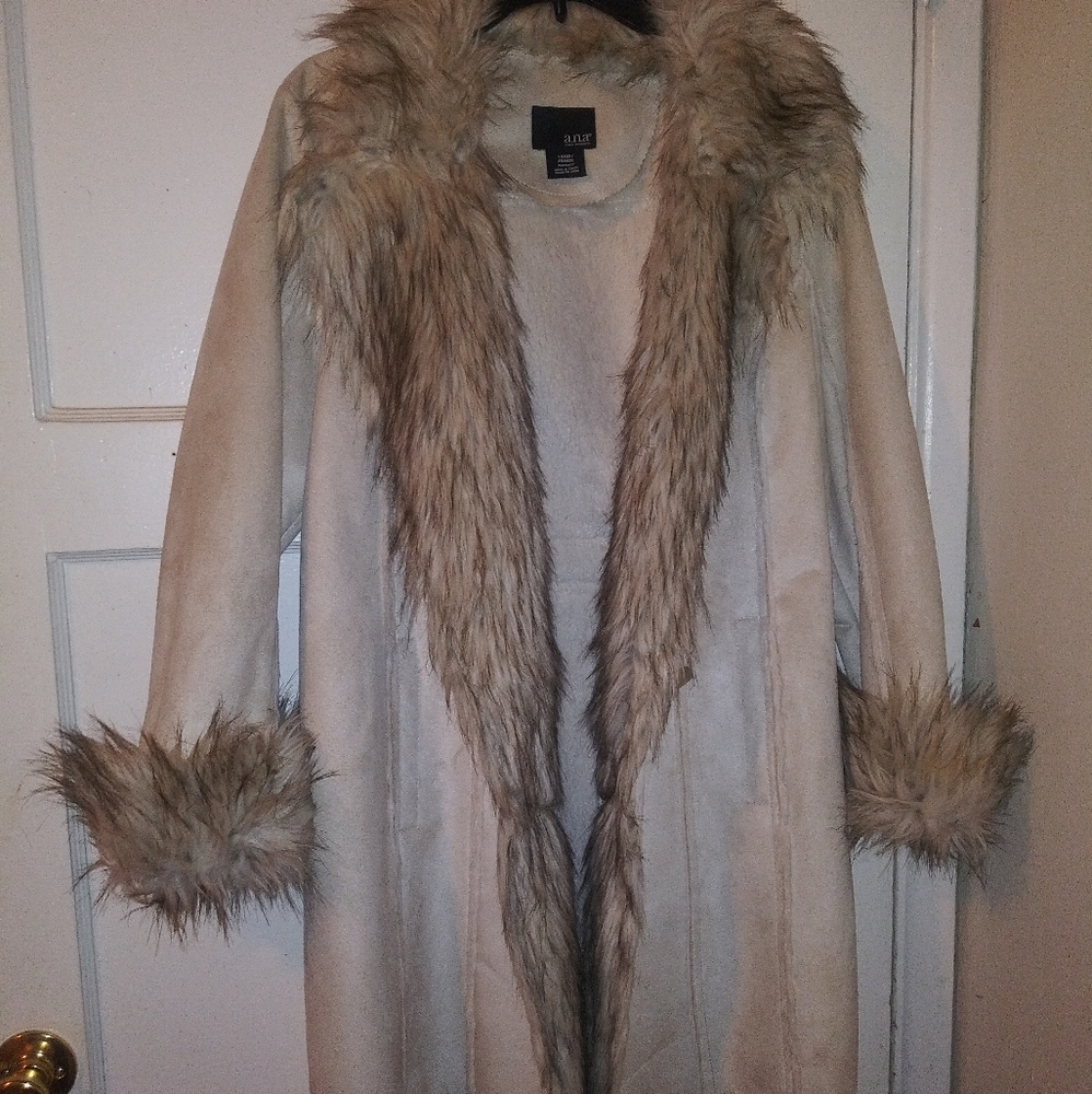 Lovely coat not 4 sale